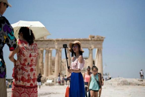 Korábban zár az athéni Akropolisz a hőség miatt