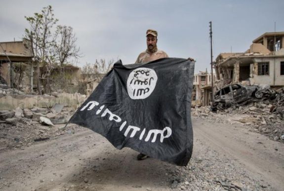 Több mint 30 halottja van szíriai öngyilkos merényleteknek