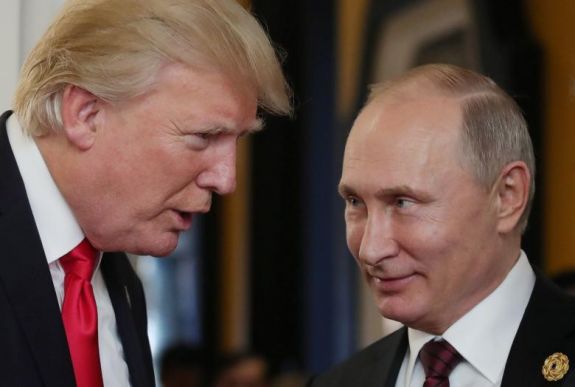 Trump szerint az oroszok az ő ellenzékét segítik