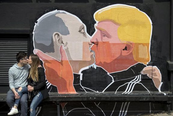 Trump megmondta, hogy szerinte kik játszottak össze az oroszokkal