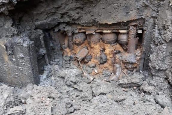 Száz éves gyújtógránát-raktárat találtak Maroshévízen