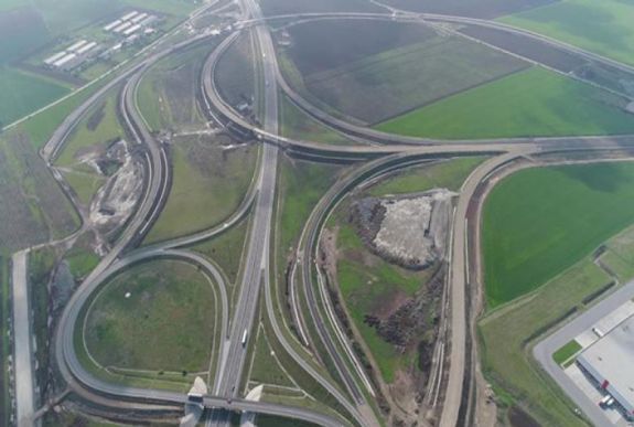 Csaknem 30 kilométer hosszú új autópálya-szakaszt nyitnak Torda és Nagyenyed között