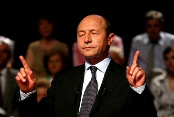 Băsescu örülne, ha nemcsak rendszámtáblák, hanem a székely zászló miatt is vizsgálódnának