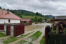 Ekkora kárt okoztak a hétvégi árvizek Hargita megyében