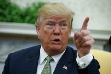 Donald Trump ismét olajár-csökkentésre szólította fel a kőolajexportáló országokat