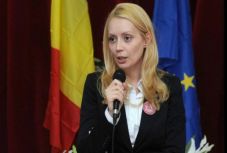 Kilép a PSD-ből Daciana Sârbu