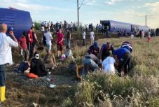 Kisiklott egy vonat Törökországban, sokan meghaltak