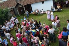 Több mint százan ropják a táncot az avasújvárosi néptánctáborban