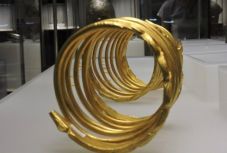 Szegedre vitték Románia arany- és ezüstkincseit