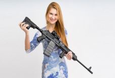 Szexet kínált a gyanús orosz nő, hogy állást kapjon a Fegyverszövetségben