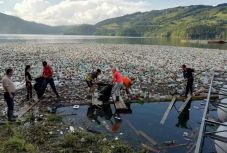 Hatalmas mennyiségű szeméttől szabadult meg Románia legnagyobb víztározója