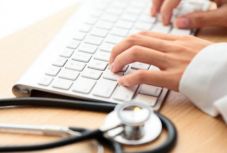 Mesterséges intelligencia azonosította a korai stádiumú gyomorrákot