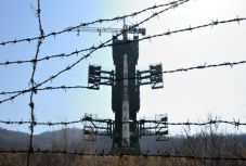 Észak-Korea megkezdte a rakétakísérleti telep lebontását