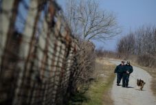 Kerítést emelnek a bolgárok a román határon