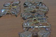 Kétszázezer nyugdíjas kaphat ingyenszemüveget