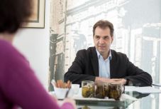 Fizessenek helyi adót az állami intézmények is, kérik a polgármesterek