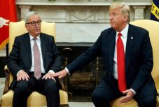 Trump elégedett a Junckerrel folytatott tárgyalással