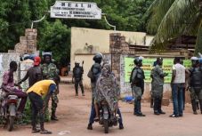  Erőszakcselekmények árnyékolták be a mali elnökválasztást