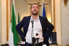 Mussolinitől idézett az olasz belügyminiszter?