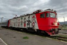 A Corona és a Hargita vonat bővítését kérik a székelyföldiek