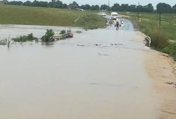 Elmosott egy utat Arad megyében az árvíz