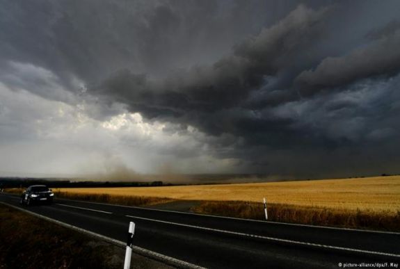 Vihar okozott sérüléseket és fennakadásokat Németországban