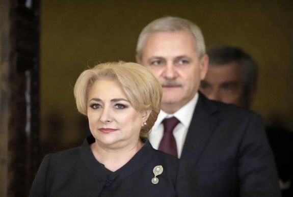 Menesztené a miniszterelnököt az USR és Cioloș is