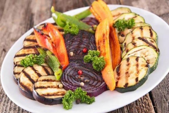 Hét zöldség, ami mennyei lesz grillezve