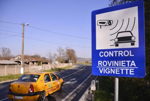 Közlekedési minisztérium: az úthasználati díjat még 2014-ben növelni kellett volna