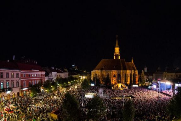 A 100 Tagú Cigányzenekar koncertjével zárultak a Kolozsvári Magyar Napok