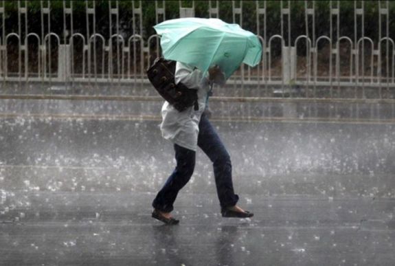 Viharossá fokozódik a szél Erdélyben is