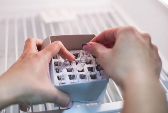 Szeptember közepétől egymillió adag influenza elleni oltás érkezik