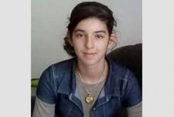 Ismét eltűnt a nagymamáját megkéselő nagyváradi lány