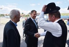 „Klaus Johannis harakirit követett el”