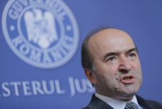 FRISSÍTVE - Az ellenzék szerint Tudorel Toader „rejtett amnesztiát készít elő”