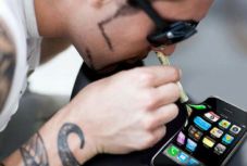 Ennyi ideig bírják a britek mobiltelefon nélkül