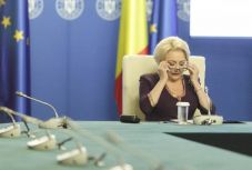 Költségvetés-kiigazítás: több pénz oktatásra, szállításra és egészségügyre 