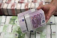 Felvette a 4,5 millió eurót Románia új lottómilliomosa