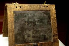 FRISSÍTVE - Verespatakon talált római „noteszt” állítottak ki Kolozsváron