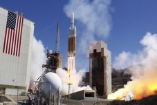 Űrhaderőt állít fel az Egyesült Államok