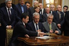 Ajánlólevelük: a papa neve