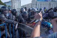 Belélegzett könnygáz: csak súlyos tünetek esetén kell orvoshoz fordulni