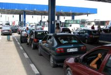 Több mint 1,3 millióan lépték át a román államhatárt az ötnapos minivakációban