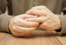 A szexuálterapeuta szerint ez az oka a megcsalásoknak