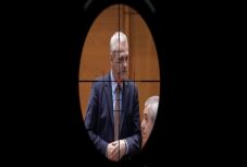 Kustán Magyari Attila: Van még, amit tanulni, Daddy