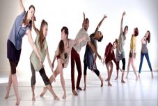 Szász István Szilárd: Mindenki táncol