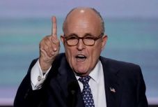Giuliani: a levelemnek semmi köze Donald Trumphoz