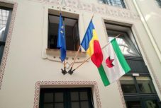 Eltűnt a magyar lobogó a Bihar megyei RMDSZ székházáról 