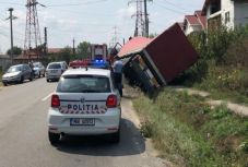 Kis híján tragédiát okozott egy méhszúrás a romániai utakon