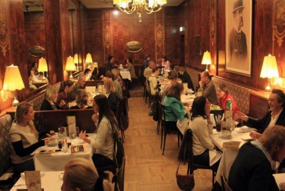 Beszélgetne két teljes órán át egy idegennel?